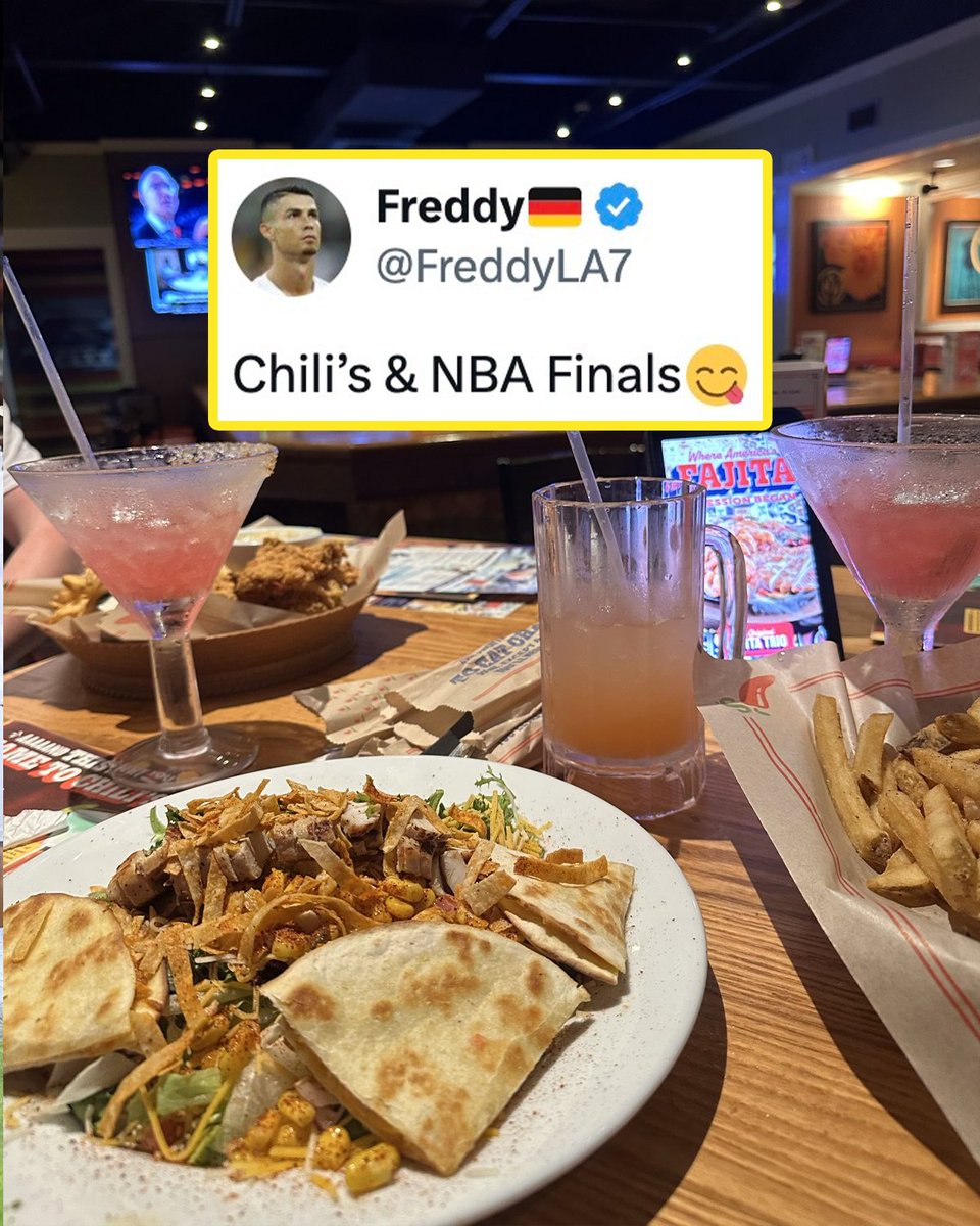 MenInBlazers's tweet photo. WORLD CONTINUES TO DISCOVER AMERICAN CUISINE 🥪

Fans from across the globe keep uncovering American delicacies while on their World Cup travels 🥤 https://t.co/h2jGMb8JRj