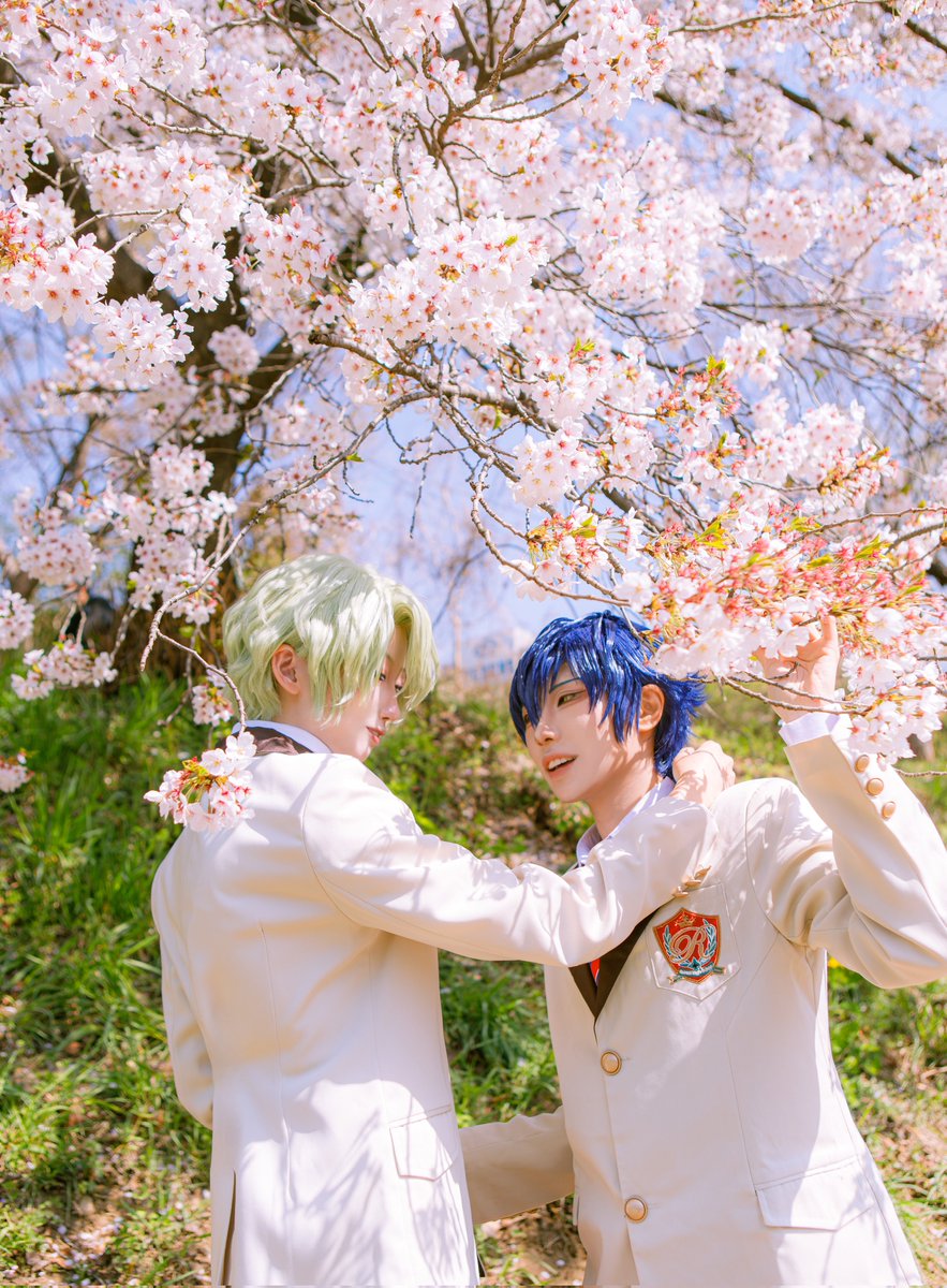 Yul_2D's tweet photo. 【コスプレ cos】あんスタ

･ ｡   🌸     ･ *ﾟ｡
     ∴｡　*   🌸･｡°*. ﾟ
   　 ･ﾟ*｡🌸･ ｡･ﾟ｡
　   　   ･ *ﾟ｡　　🌸  *
#enst_cos https://t.co/CbvgyKXdXY