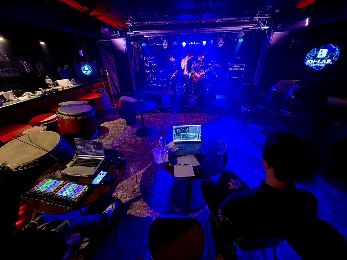 ENLAB_HORI's tweet photo. EN-LAB.とExsmolderの共同企画
音響&amp;照明OJTを開催

スタッフたちにも学びがあり感謝です

ライブでどうなるでしょうか
楽しみです https://t.co/WfRl1lykQS