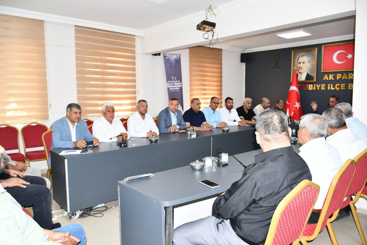 EyyubiyeAkParti's tweet photo. İlçe Başkanımız Süleyman Elgün başkanlığında haftalık olağan Yönetim Kurulu Toplantımızı gerçekleştirdik.

Toplantımızda gündem maddelerini değerlendirerek teşkilat çalışmalarımız üzerine istişarelerde bulunduk.

Alınan kararların teşkilatımıza, ilçemize ve hemşehrilerimize hayırlı olmasını diliyoruz.

#MilletimizleYolumuzBir
#SüleymanElgün #AkEyyübiye #Eyyübiye

@RTErdogan @Akparti @abuyukgumus @hakanaksu058 @farukaytek @mustafaelitas @acarfaruka @Ziverozdemir @milhamigunbegi @bybekirbozdag @AEminOnenOfis @ProfDrDusak @CYAZMAC @malicevheri @ibrahimeyyupogl @HikmetBasak_63 @av_mfaruk @ElgunSuleyman @SalihAldeniz5 @Serkankrmz63 @SbrKnk @ihalilesiyok