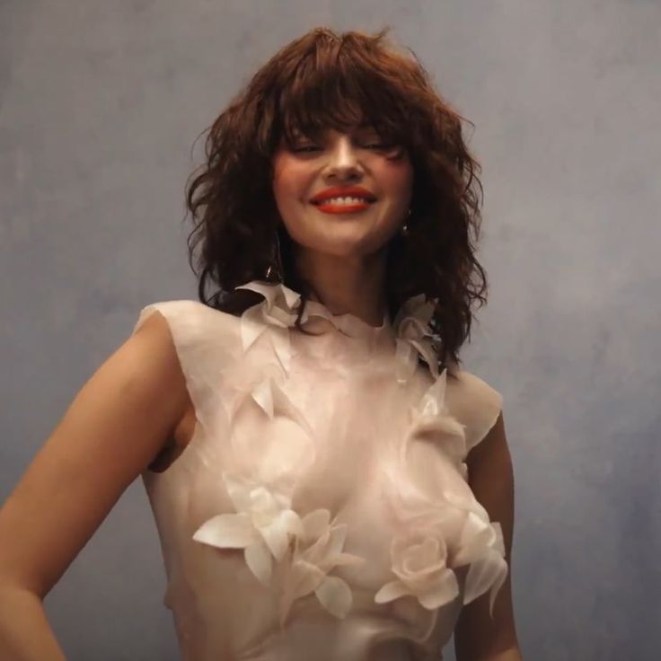 selenatorswsel's tweet photo. Underrated outfit tbh https://t.co/5dAlh6Zgrz