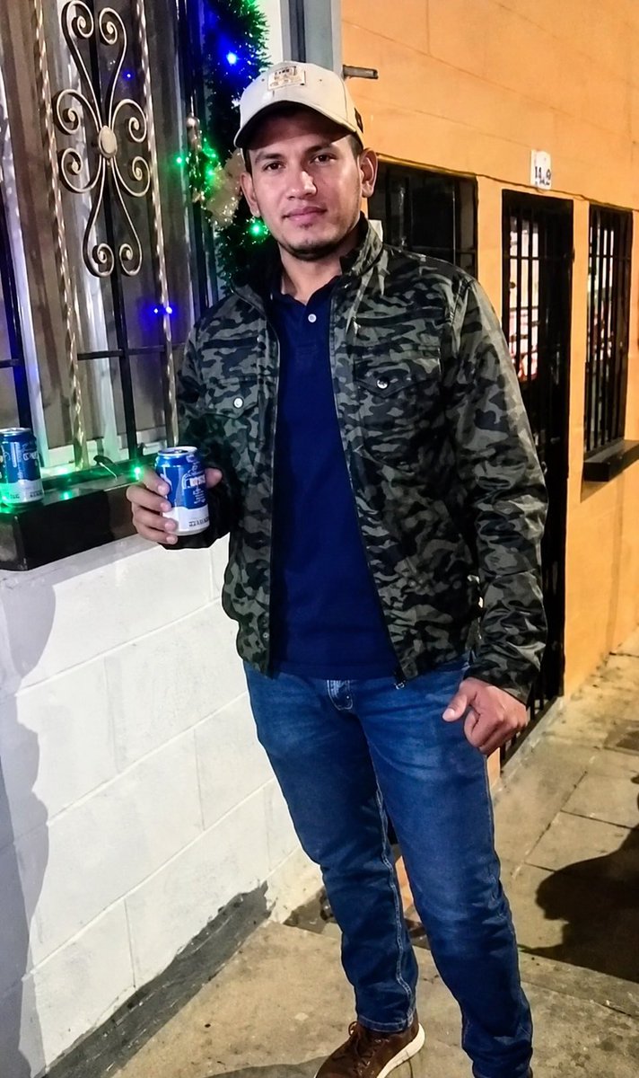 ValleAlDia1's tweet photo. #Indignante | Autoridades buscan a Winder Alexis Moreno Sánchez, señalado de presuntamente agredir a una menor de edad en el municipio de Sibaté, Cundinamarca. 

El caso salió a la luz tras la difusión de un video de seguridad que ha generado indignación en redes sociales. https://t.co/FFE1xzqmC6