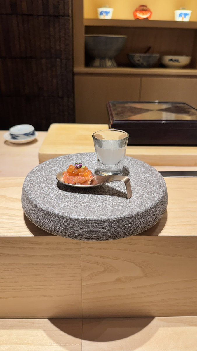_rea00318_'s tweet photo. キティちゃんかわいくて感動🍶💕🍣 https://t.co/VIpLEhR8zc