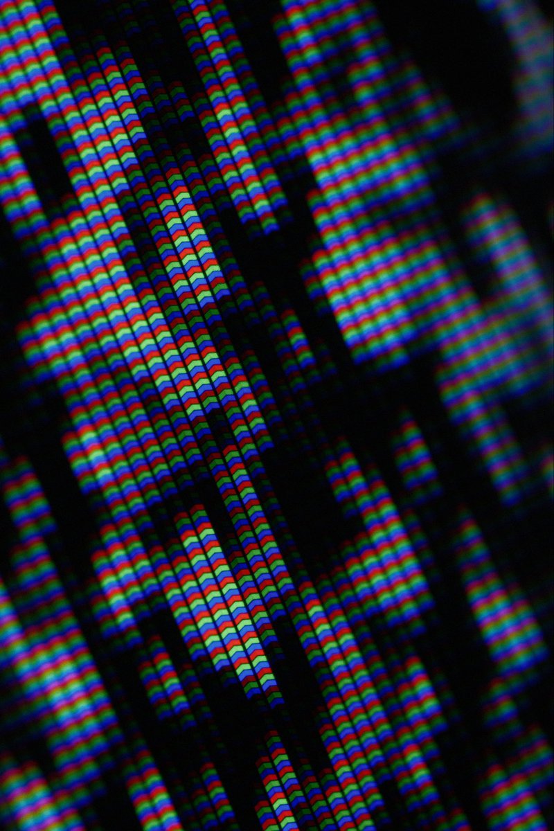 chipslike's tweet photo. @f4micom Here to cure our 1:1 pixel obsession guys https://t.co/hM2qnq35im