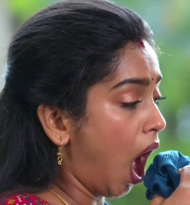 sundari_sissy's tweet photo. Pottachi: enada ivlo perusa Iruku, en soothu thangathu pls vitru
Bull: munda lite ah valikum, romba valicha intha en jutty vaila vachuko
Pottachi: sari kudu adjust panikire https://t.co/K0YtYChsHb