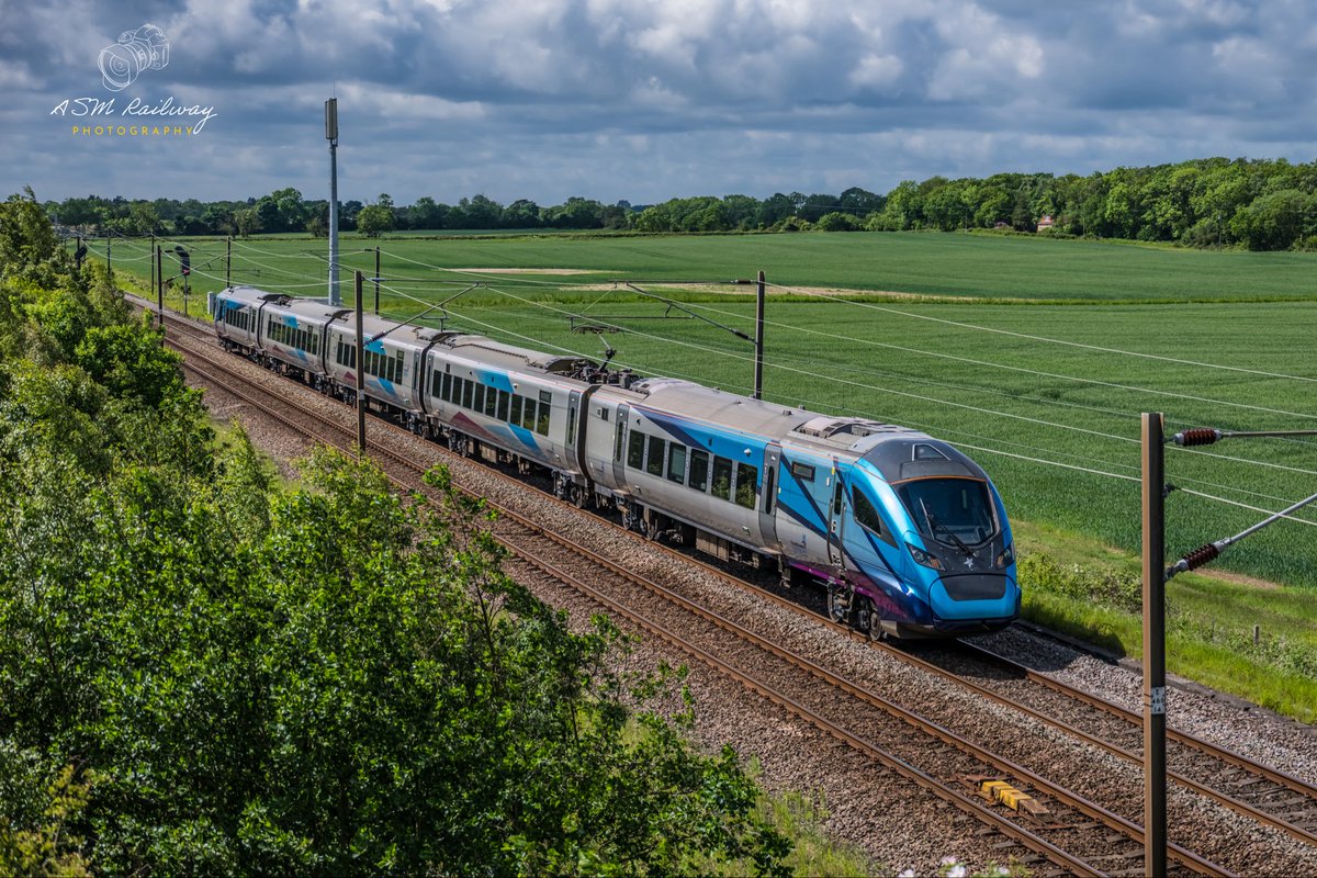 ASMRailPhotos's tweet photo. ποΈ| 5N39 0741 Doncaster Works Wagn Shops to Longsight T.M.D. (D)
π£| @TPExpressTrains
π| Class 397002
π| Butterwell Junction
π| 05/06/2026
#class397 #397002 #nova2 #transpennineexpress
πΈ| Photography by @ASMRailPhotosΒ©οΈ https://t.co/6WZzUzyxrh
