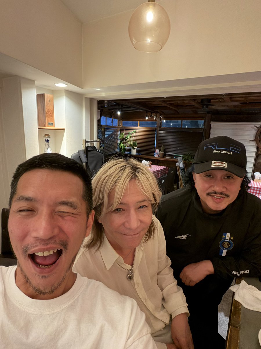 zeebrathedaddy's tweet photo. 音楽って素晴らしい！ https://t.co/e3ntixMtOu