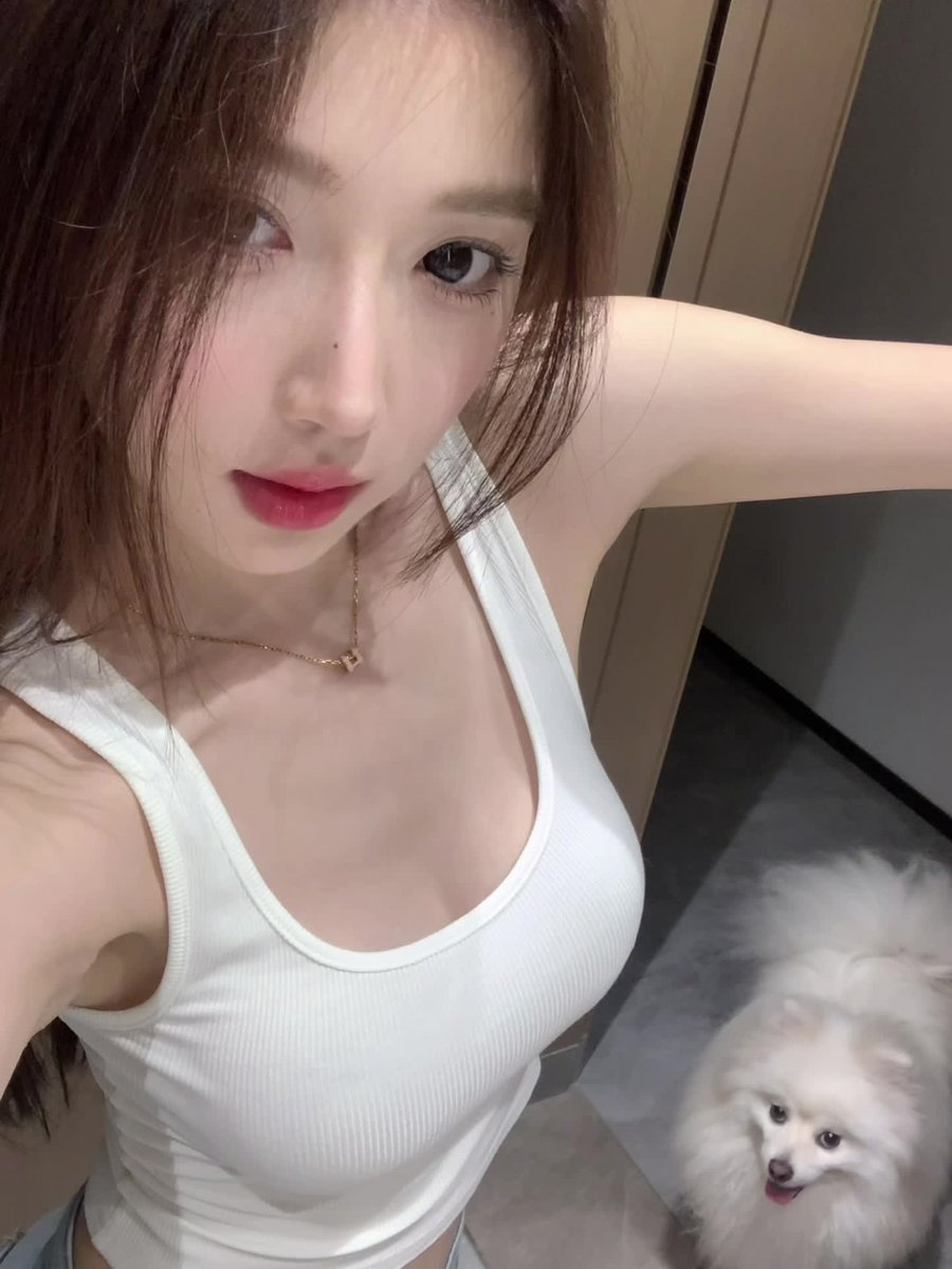 lukinhas191096's tweet photo. 口交和足交哪个更爽？😋 https://t.co/jecRpb6fph