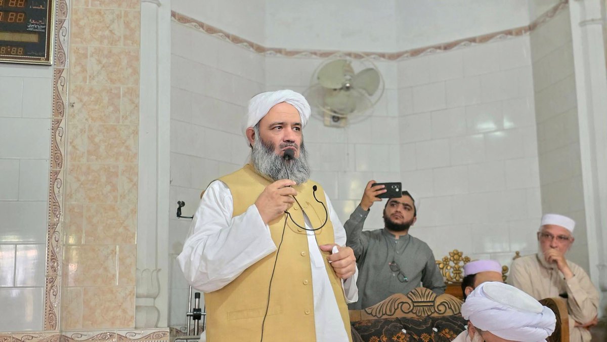 UzairGullKhan's tweet photo. صوبائی جنرل سیکرٹری جمعیت علماءاسلام خیبرپختونخوا
مولانا عطاء الحق درویش صاحب اور دیگر صوبائی قائدین
جمعیت علماء اسلام تحصیل چارسدہ کے مجلس عمومی اور یوسیز کے مجلس عاملہ جات کے مشترکہ اجلاس سے خطاب فرما رہے ہیں۔
#TeamJUITehsilChd #JUIDigitalMediaKP #TeamJUICharsadda #TeamJUI https://t.co/QUBpItnYCM