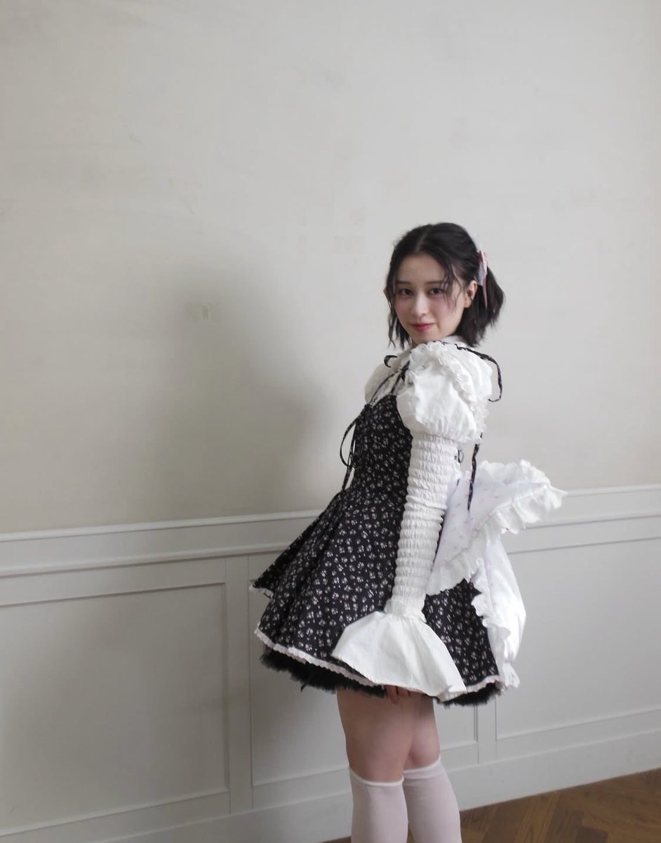 アンジュルムの平山遊季ちゃん。キリッとしたお顔にめっちゃ美味しそう