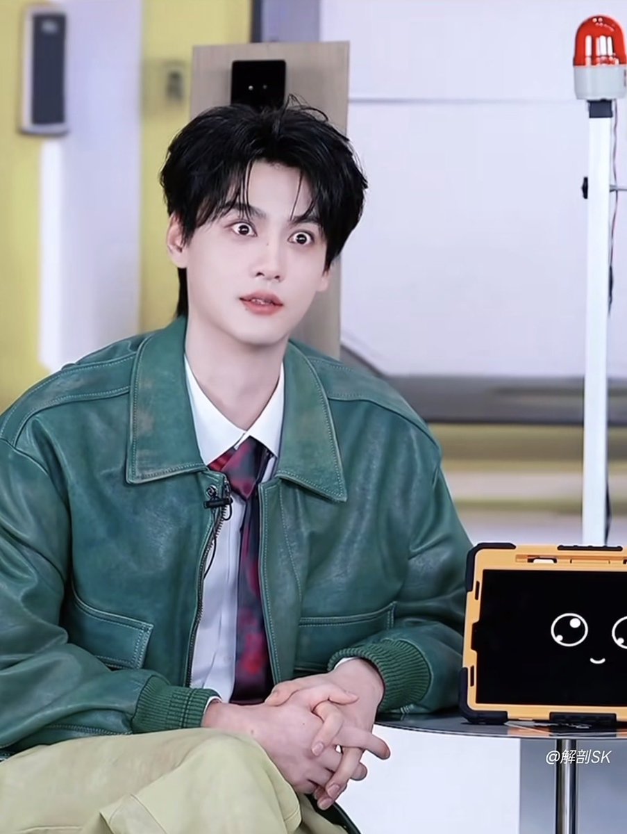 LUMINOUSTXN's tweet photo. OPEN THE DOOR IS XUNING
#XuningxDesmanLive

น้ำมะนาวที่อ้อนขอ vlog           พี่เถียนที่บอกว่ารอก่อนนน https://t.co/KXWLUXGexa