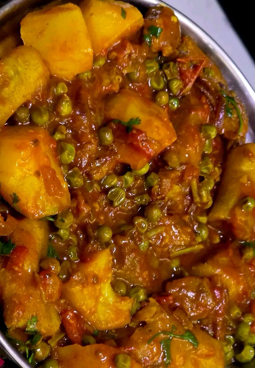 OnlyFoods tweet media