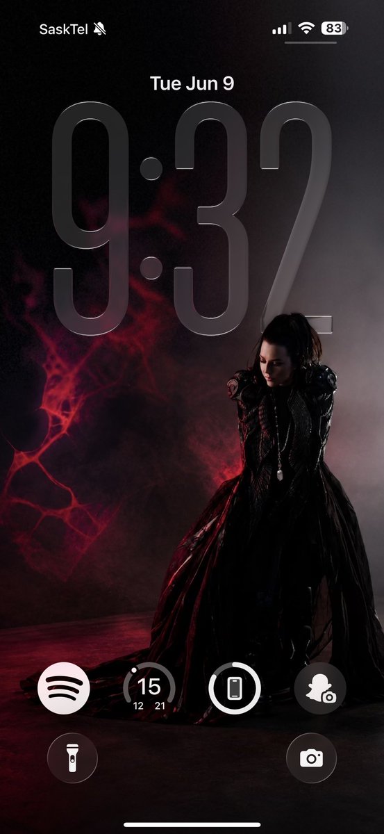 ChrisJB1989's tweet photo. Show me your Sanctuary wallpapers! @evanescence #sanctuary I’ll start… mine changes almost daily https://t.co/bemiWQqvY3