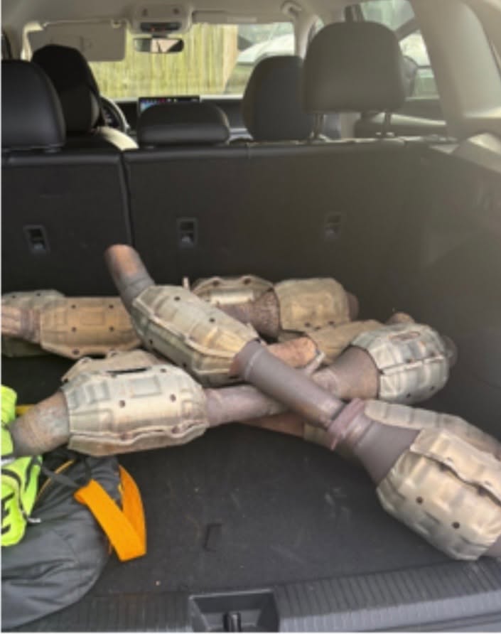 TXMVCPA's tweet photo. Catalytic converter theft is making a comeback in Texas.

A grant-funded Harris County Auto Theft Unit investigation led to the arrest of a suspect and the recovery of multiple stolen catalytic converters before more vehicles could be targeted.

Paint It
Etch It
Cover It https://t.co/6kBULUzdsx
