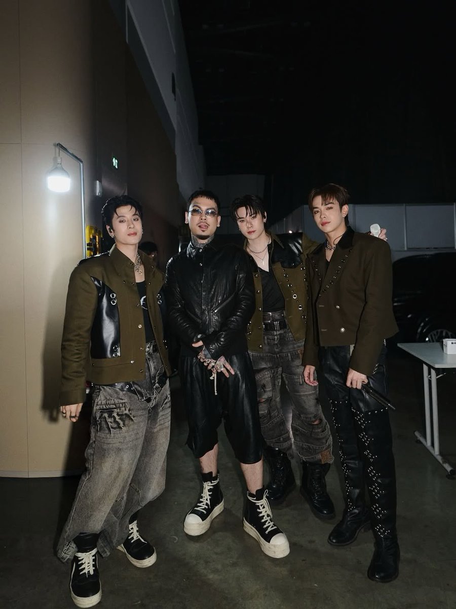 PhotomGraph's tweet photo. j.jackr
 ⚠️ #GOTCHAPOP4
#URBOYTJ #TRINITY_TNT https://t.co/TxpukUoYmI