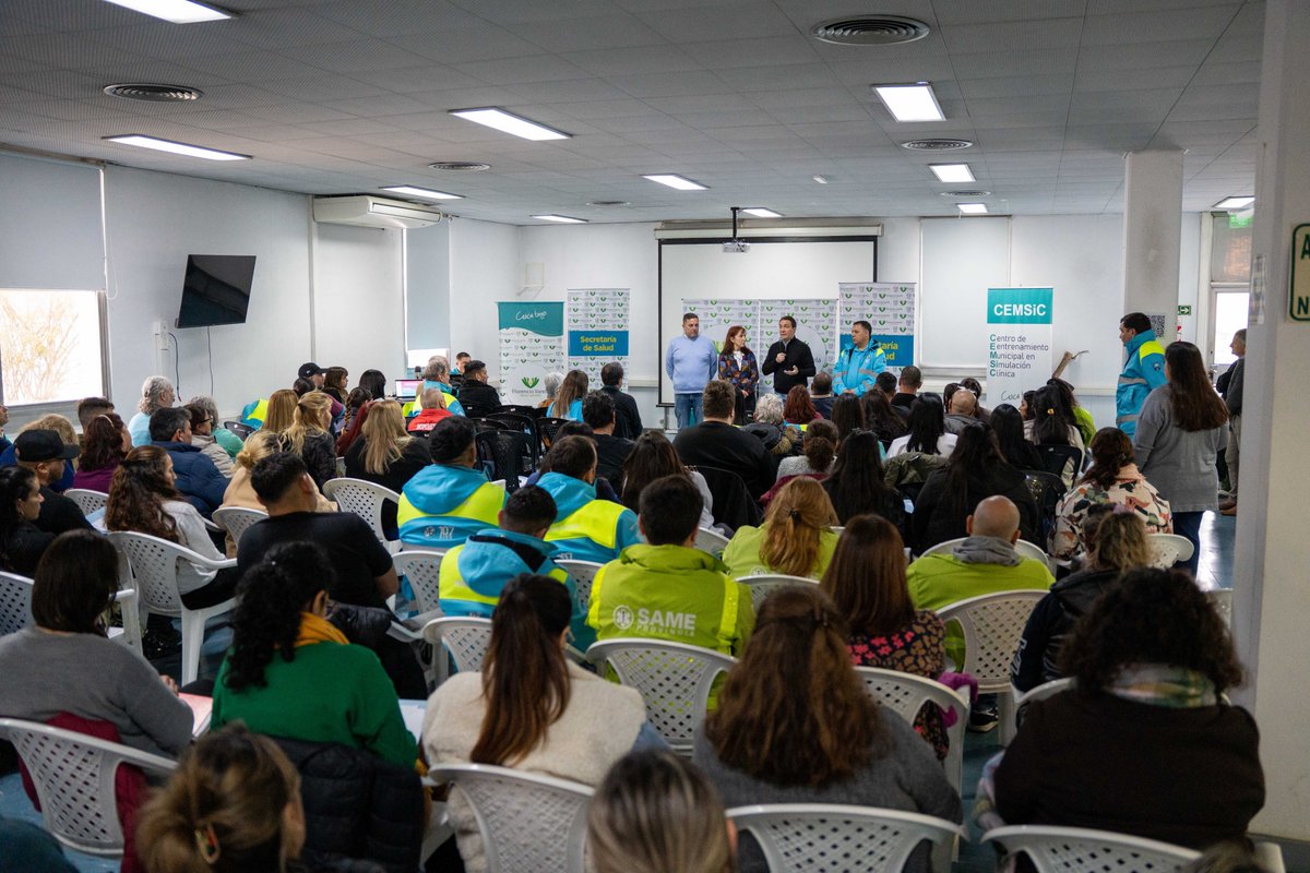 Andreswatsonok's tweet photo. CAPACITACIÓN EN EMERGENCIAS PREHOSPITALARIAS 🚑

Llevamos adelante dos jornadas del Curso de Actualización en Emergencias Prehospitalarias, junto al Ministerio de Salud de la Provincia de Buenos Aires 🤝. https://t.co/QyHuIkpkv8