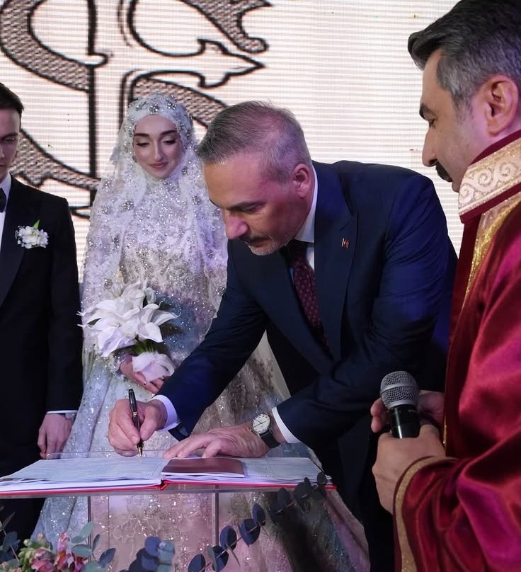 withayrunisa's tweet photo. Dünyanın en sağlam nikah şahidi https://t.co/5oqRQcEwZm