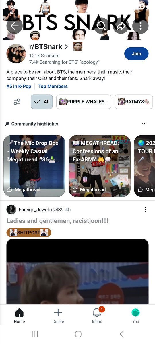 KpopTrendslover's tweet photo. Damn accidentally stumbling across a BTS hate page on reddit 😐 Whoever writes hate towards anyone online you need to get a life 🤣🫢 https://t.co/BuaZ5FIyqL