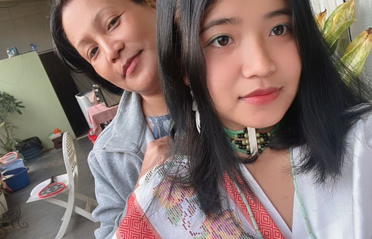 yang_amchi's tweet photo. me + tradition🫒 https://t.co/JfdxcXS7DC