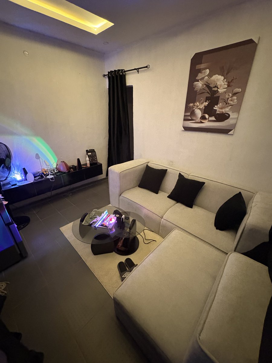 harmonyspaceonx's tweet photo. sometimes a room just need to feel better…not bigger. 

this one certainly does. https://t.co/2SmjlEy2Jo