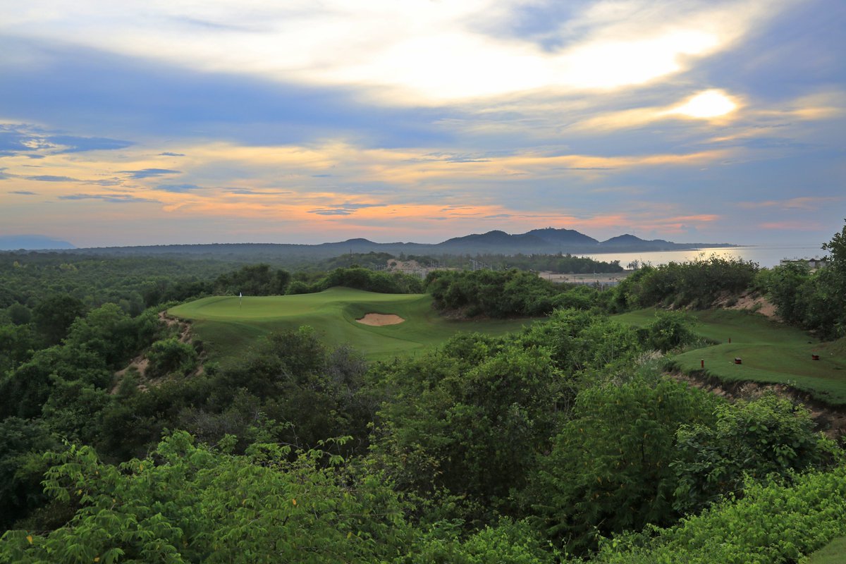 PerryGolf's tweet photo. New for 2027: Two new Small Group Tours. Vietnam Unveiled goes deep into six premier Vietnamese courses. Enchanting Southeast Asia spans Thailand, Cambodia, and beyond. This is what 40 years of expertise looks like.

Photo by @GaryLisbonGolf.

https://t.co/SG11drFOgP https://t.co/FMGZnPwcVW