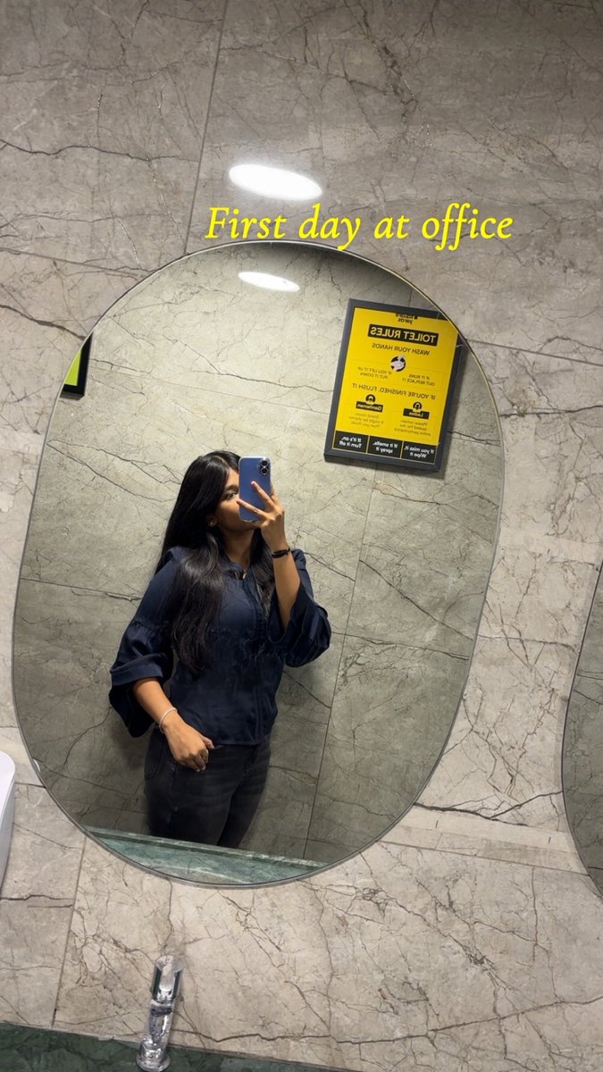 trips_fx's tweet photo. #firstday #corporate #OfficeLife #newbeginnings https://t.co/1iALUdN5Gi