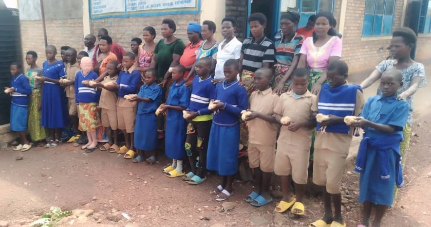fmiubumuntu's tweet photo. During follow-up visits conducted by FMI “Ubumuntu” staff and #volunteers under the @LIFT_Rwanda Program, children shared how educational support provided through the program have helped them overcome learning barriers, improve school attendance, boost confidence, 1/2 https://t.co/BbYfo6wqq9