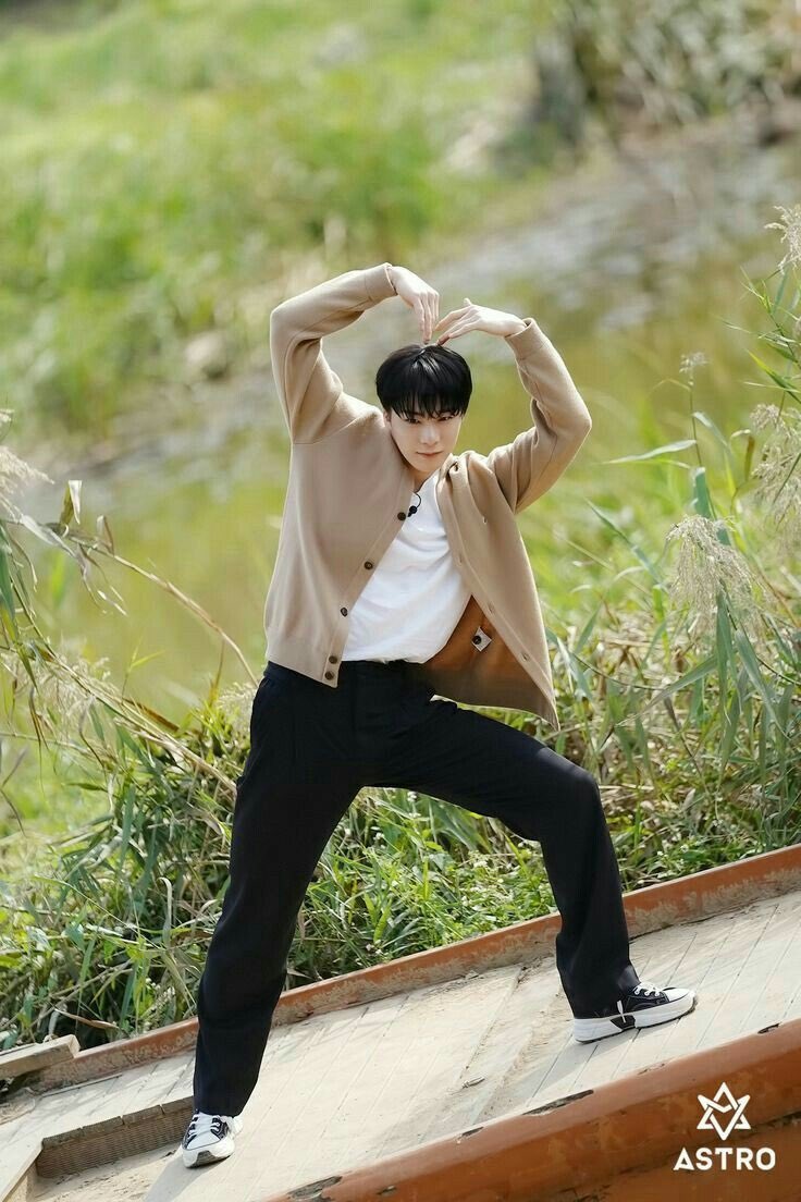 dalkongbin126's tweet photo. 만나면 즐거운 사람이 옆에 있다는 건 정말 행운.
그런 선물을 준 너도 나에게 행운🍀
난 정말 행복한 사람이구나..

#감사한일이지:) #그래서_참_모든게_고마워 https://t.co/1LqDDtCs0u