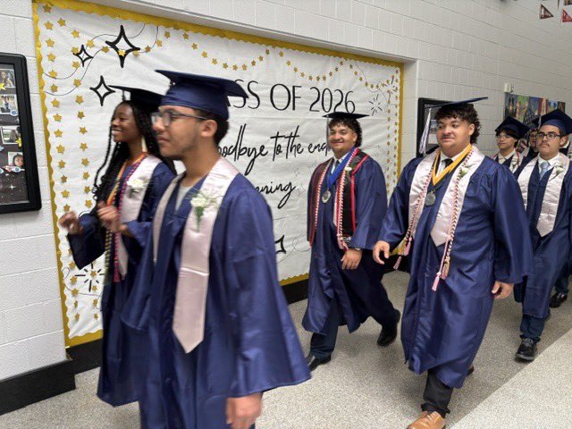 PMWestPanthers's tweet photo. West High School Class of 2026 - “I wave goodbye to the end of beginning” - as they take their final walk down the hallway as students - Congratulations! We are so proud of you! #WestPride🏔️🎓 *See all 128 of these photos on our Facebook page.* https://t.co/TjUBMvLT9j