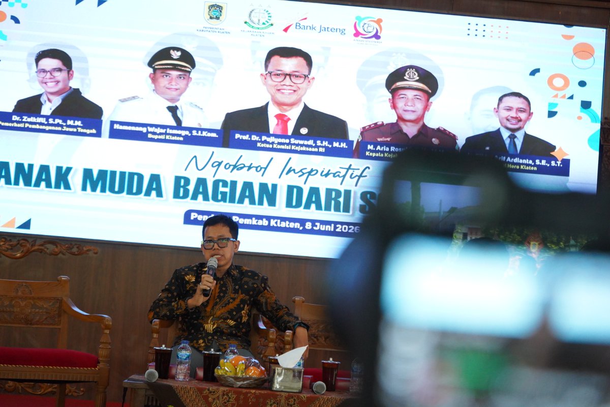 soloperistiwa's tweet photo. https://t.co/LGfA1rh2pA
#Klaten #KejariKlaten #Negeri #SGI #Kejaksaan https://t.co/99j5UyS0yX