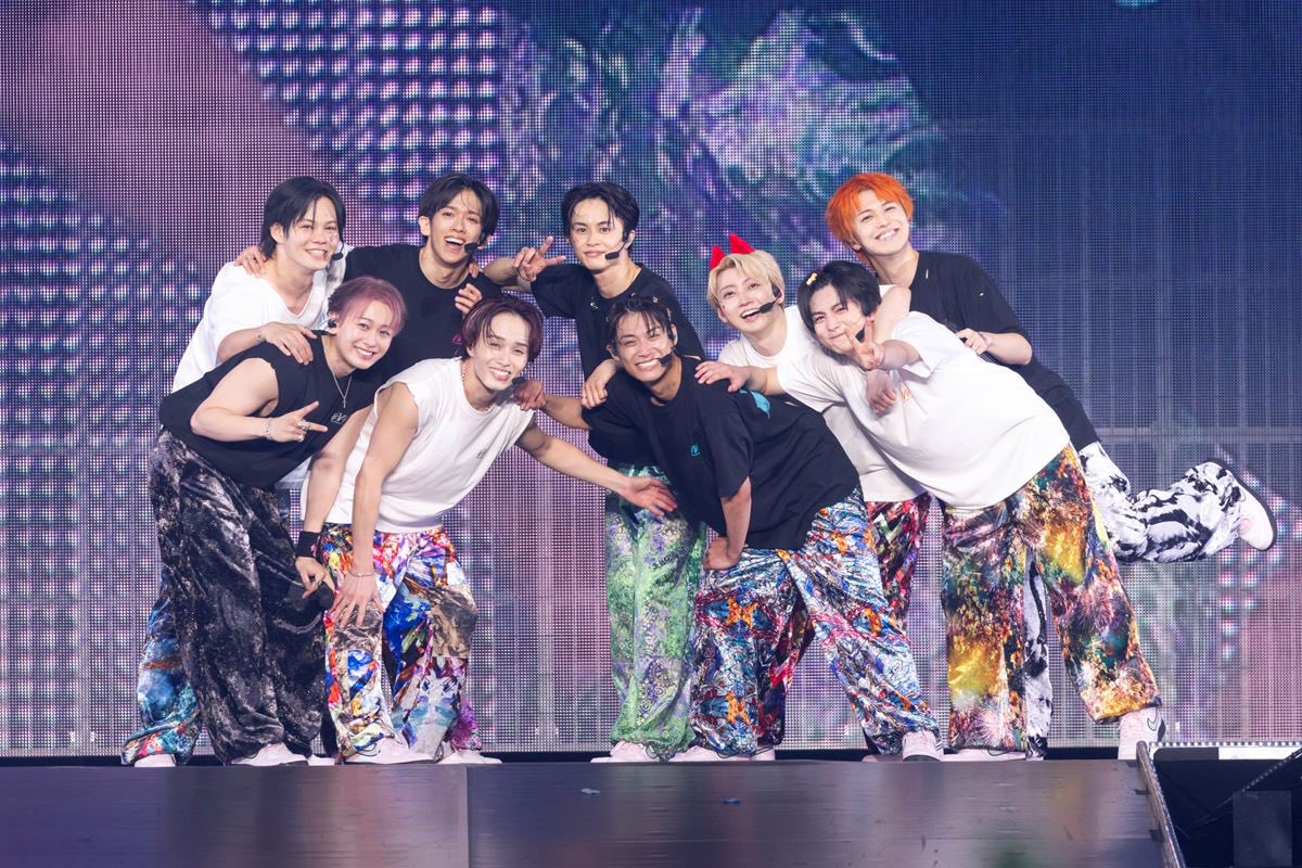 nnn_konpa's tweet photo. 超特急さん達CDデビュー14周年おめでとうございます😭🌟
15周年に向けて出発進行🚄‼️‼️‼️
これからも8号車を感動と楽しいに導く最高の歌とダンス待ってます😭😭😭

そして、ESCORT初日もおめでとう‼️

 #超特急CDデビュー14周年おめでとう 
 #超特急 https://t.co/ue6kuKpXlU