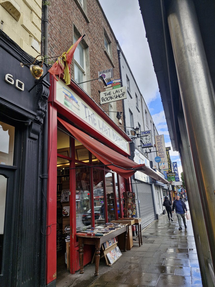MariaInesTato's tweet photo. El paraíso en Dublín, más aún en día de lluvia. https://t.co/CHS3NBCMnY