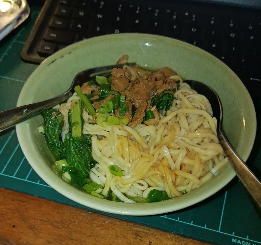 tminttx's tweet photo. mie ayam 🤤🤤 https://t.co/3LT2zL6fy6