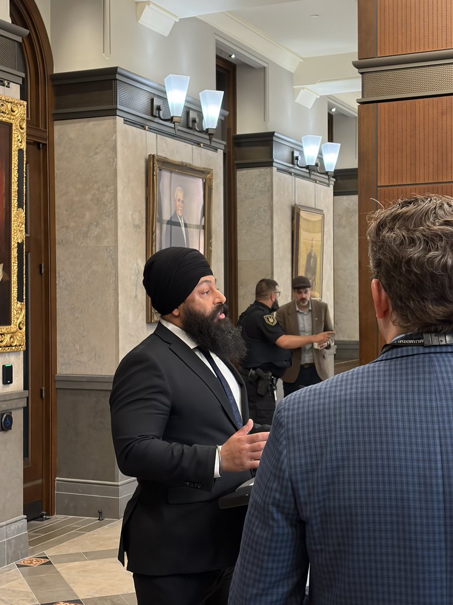 jasrajshallan's tweet photo. After 11 years of failed Liberal policies, Canadians are in more Debt and spending more.

Canadian families are now paying over $2,000 more in taxes this year and forced to spend 120 percent of their income on food and rent. 

Conservatives have a plan. Cut taxes, repeal anti development laws and end the Liberal boondoggles.