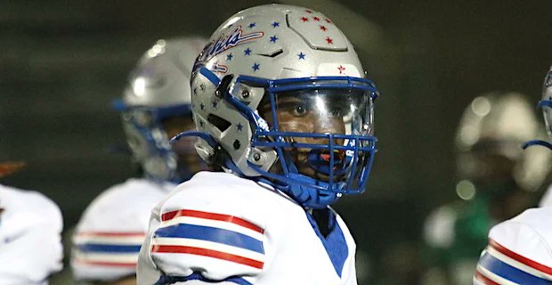 247Sports's tweet photo. 🏈 Daily intel 🏈

A region-by-region look at the top developments to know from 247Sports national football recruiting analysts @AnnaH247, @BlairAngulo, @ZBlostein247, @BrianDohn247, @TomLoy247, @MikeRoach247 and @benjaminwolk as of Tuesday ✍️

https://t.co/vwGM2vSkXk https://t.co/973XKz5QJO
