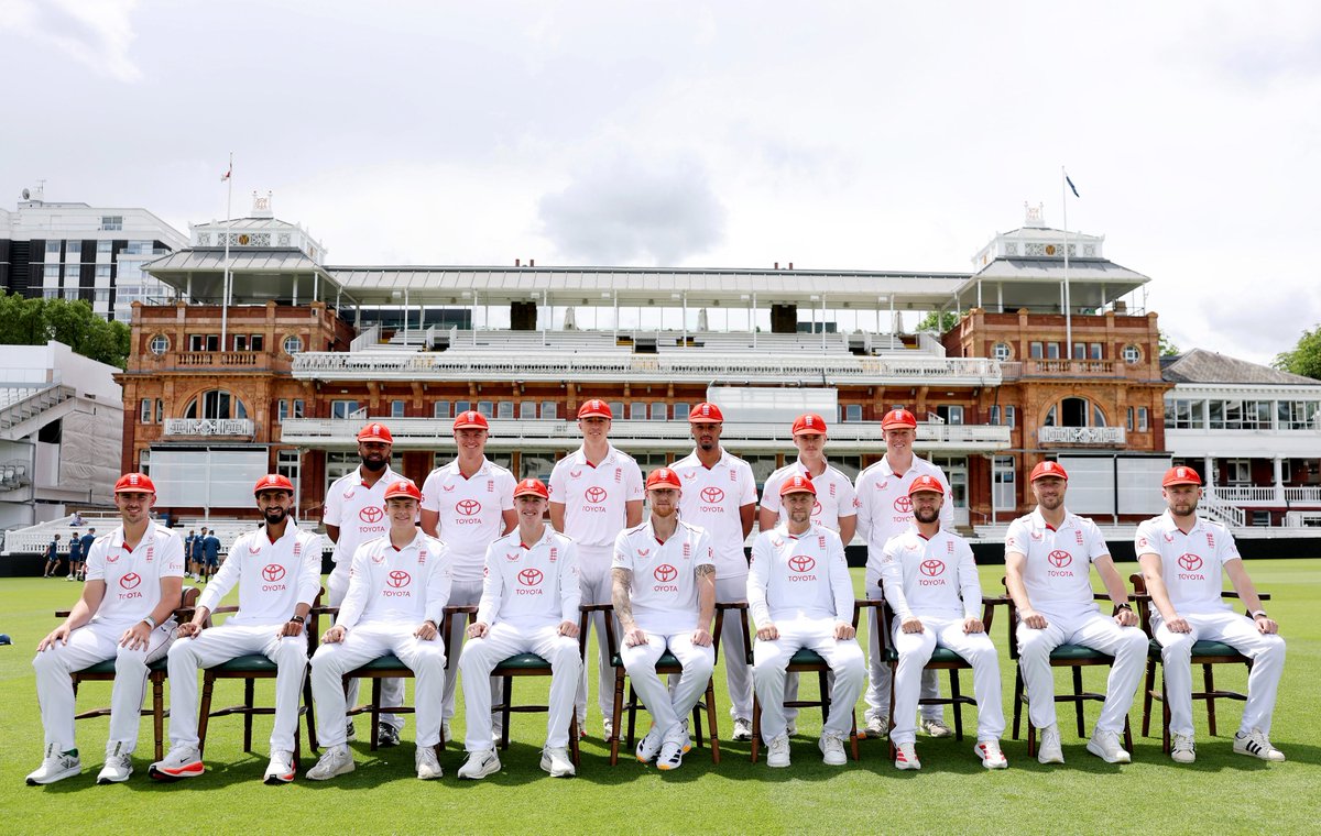 RuthStraussFdn's tweet photo. Ever wanted to get your hands on a signed match-worn @root66 shirt? 🙋

Our #RedforRuth auction is live right now. Head there to bid on signed caps and match-worn shirts from all the @englandcricket and @BLACKCAPS players, alongside some amazing experiences 🌟

👉 Head to: https://t.co/lOnb0f1Gk1