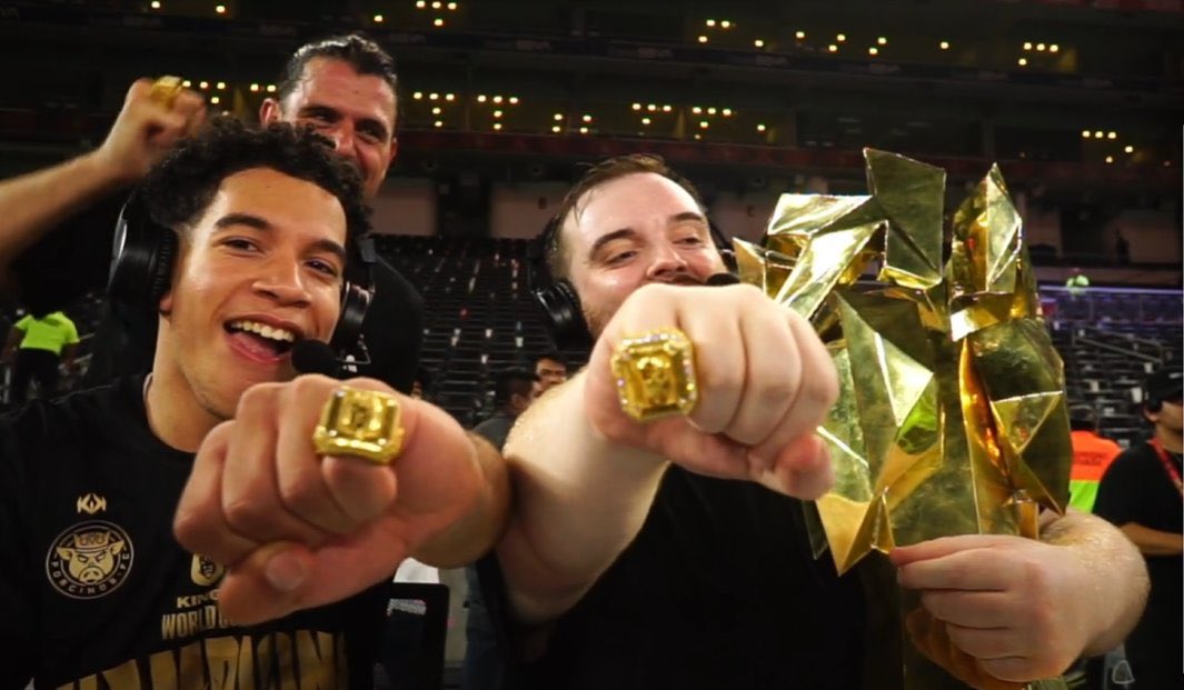 PorcinosFC's tweet photo. 9 de junio de 2024. Los primeros campeones del Mundo de la Kings League. 

Una de las noches más bonitas de nuestras vidas 🩷 https://t.co/2yyaNgsHRk