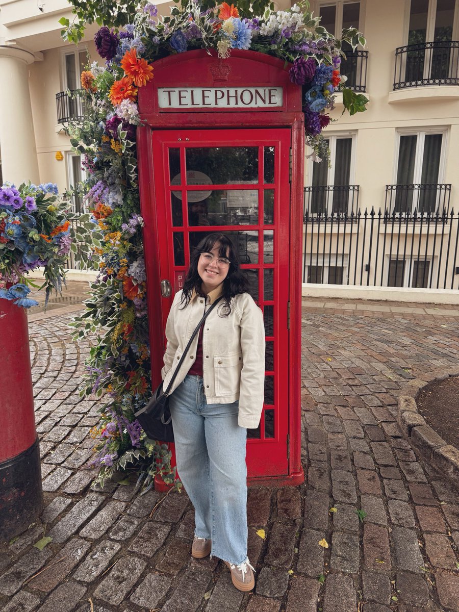 RiotGoober4Life's tweet photo. London has been great so far, off to Paris next! ❤️ https://t.co/EUp0JotLjk