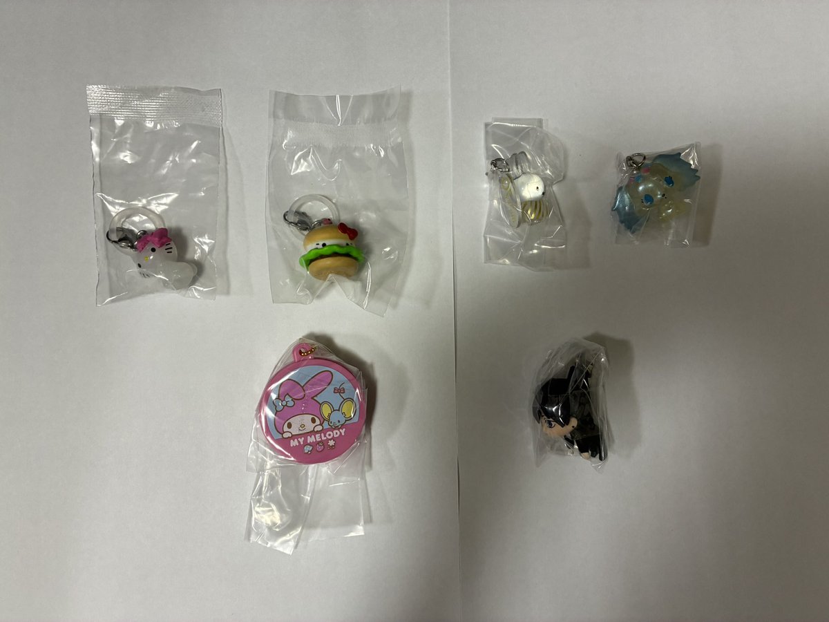 stmfwh's tweet photo. ガチャガチャ　交換

譲　画像1.2枚目のもの
求　その他めじるし、ガチャガチャ

めじるしはめじるし同士の交換を優先で探しております。
郵送での交換希望です。
お気軽にお声掛けください✨

#めじるしアクセサリー　#ガチャ　#交換 #サンエックス　#キティ https://t.co/pzqdNnk5pA