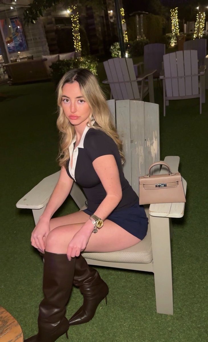 Goddess Sienna tweet media