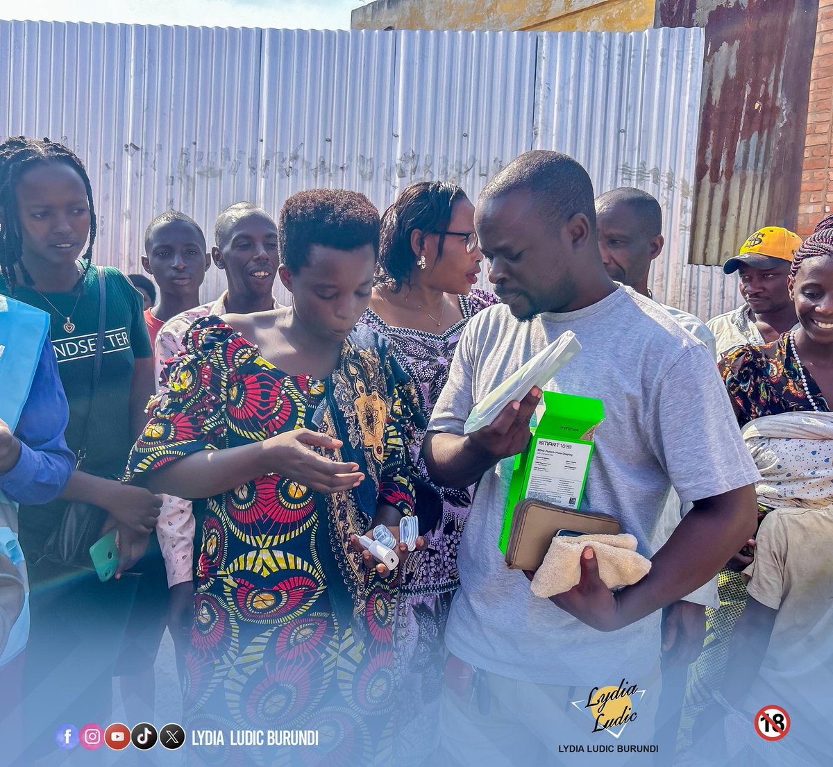 Sir_Umuhirwaa2's tweet photo. 3/ Pour toute information complémentaire, contactez-nous au 64 50 00 00 ou au 64 14 00 00.
#WEHOKUKI #Tombola #ZigumaZigaba 🚀🔥 https://t.co/ILKtad6QvX