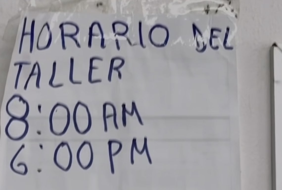 luzvaldezg's tweet photo. @jacknicas Decidiste intencionalmente no mencionar todo el marco legal que incumplió someone somewhere y sobre el cual se basan las acusaciones de explotación y corrupcion .
Grabaste un taller con 25 personas y entrevistaste solo a las líderes y no con las 150 reales en hacinamiento: https://t.co/bA8TYdyCMn