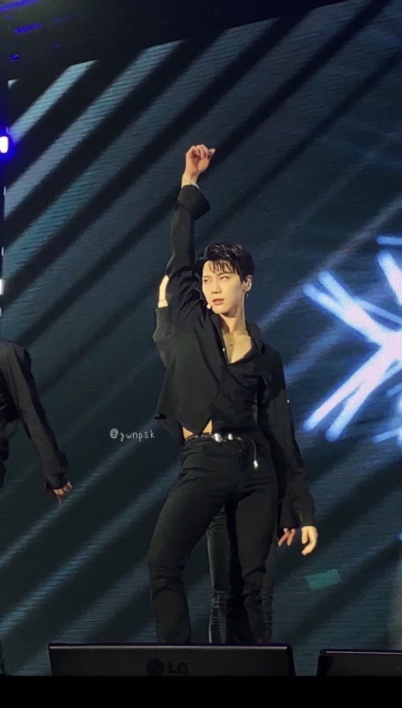 10velydonghyuck's tweet photo. https://t.co/DrKDh8ayxr