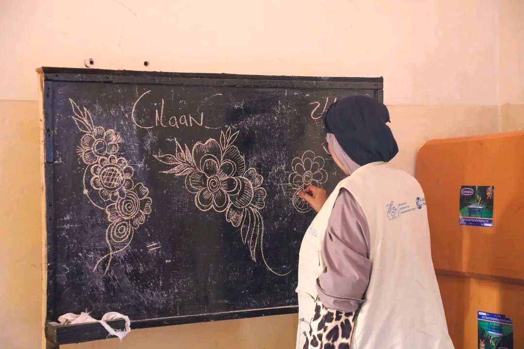 wsfsomalia's tweet photo. @WSF, with support from @BMZ and @actionmedeor e.V., empowered 30 women and girls in Deynille through training in Tailoring, Tie &amp; Dye and Henna Skills creating pathways to sustainable livelihoods.

#WomenEmpowerment #Livelihoods #SkillsForTomorrow #CommunityDevelopment https://t.co/nsyZJvktgn