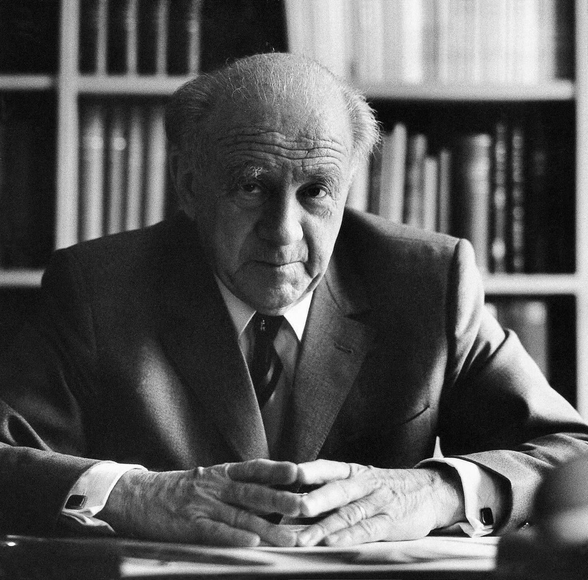 LensScientific's tweet photo. “Only a few know, how much one must know, to know how little one knows”

― Werner Heisenberg https://t.co/EU7a9grG3O
