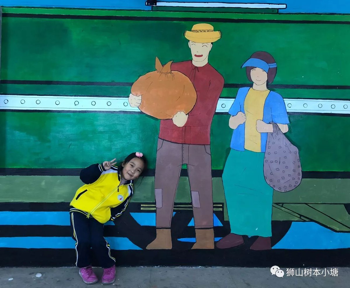 MUSTAFAERDNME34's tweet photo. Today’s immersive art walk highlights local creators—colorful murals, interactive installations, and free artist talks! Grab your sneakers and dive in. https://t.co/vQ7RNdyV6C