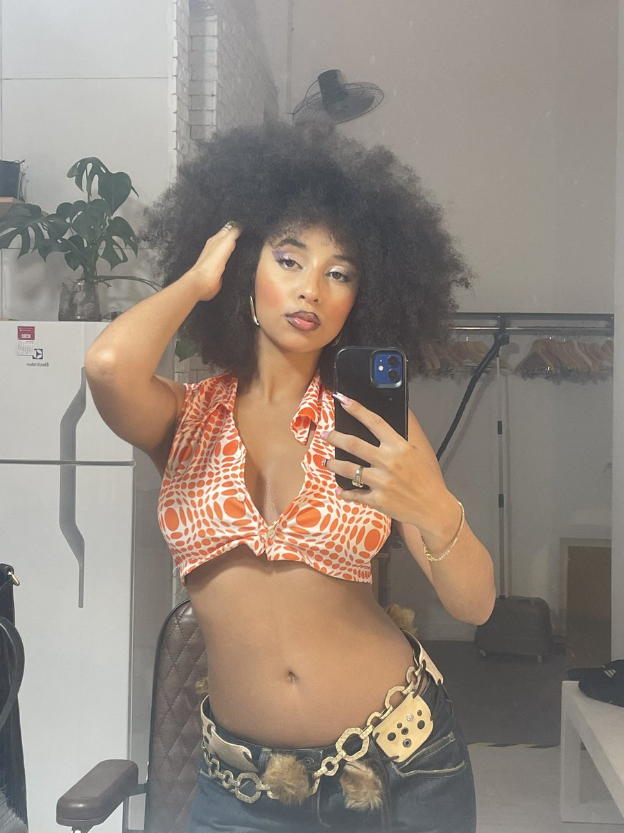 girlPlanB's tweet photo. Essa mulher fez PORNOGRAFIA AUDITIVA https://t.co/ktSZie98fH