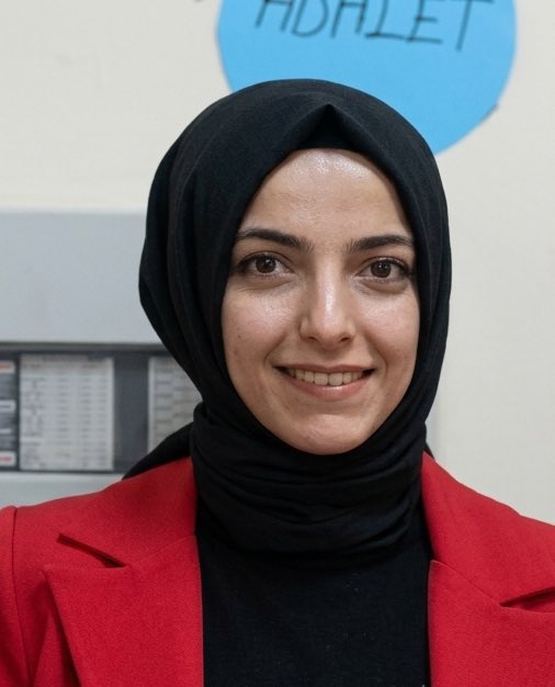 Albayım. tweet media
