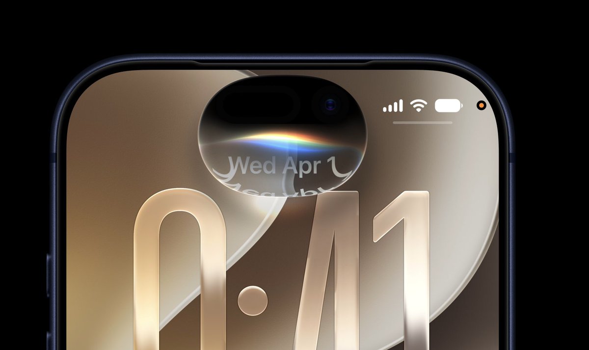 AriaWestcott's tweet photo. You stopped using Siri years ago. Everyone did. It could barely set a timer.

Yesterday, Apple rebuilt it from scratch. It reads your screen, pulls from your apps, and takes a paragraph of commands at once.

Save this thread. It has everything the new Siri can do: https://t.co/SUlQTPQd9x