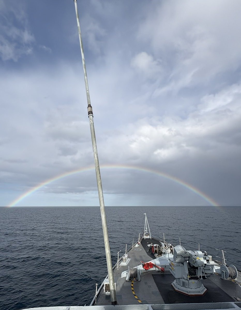 HMSMiddleton's tweet photo. We think it’s Skittles for Four O’Clockers today. 

Thank you to Engineer Technician (Weapon Engineer) Aaron Napier for snapping this cool phot. 

#Seapower #TasteTheRainbow https://t.co/W357wEdlXf